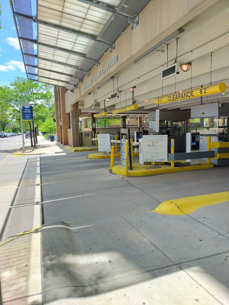 Forest Avenue Parking Garage