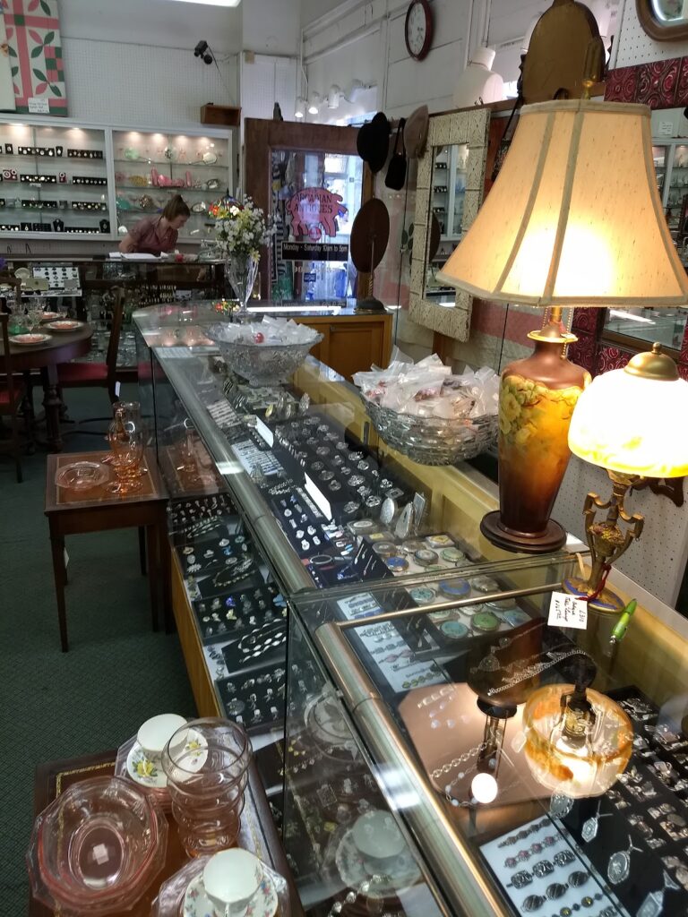 Arcadian Antiques, Ann Arbor